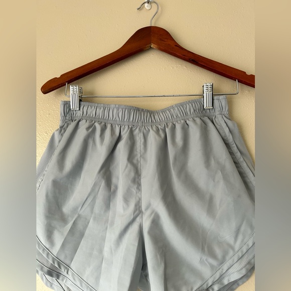 Nike Gray Dri-Fit Running Shorts Size Small - Picture 5 of 11